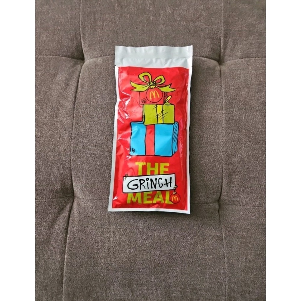 New Unopened McDonald's‎ GRINCH socks